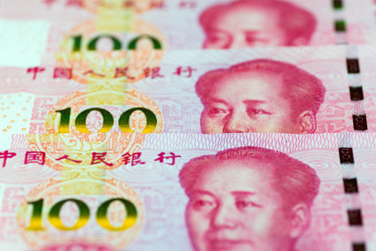 New 100 yuan banknotes copyright Sean K, Fotalia
