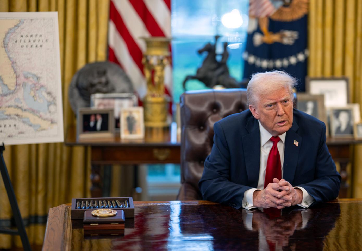 President Donald Trump announces tariffs on auto imports in the Oval Office, Wednesday, March 26, 2025. (Official White House Photo by Daniel Torok)By The White House - https://www.flickr.com/photos/202101414@N05/54422166309/, Public Domain, https://commons.wikimedia.org/w/index.php?curid=163025009
