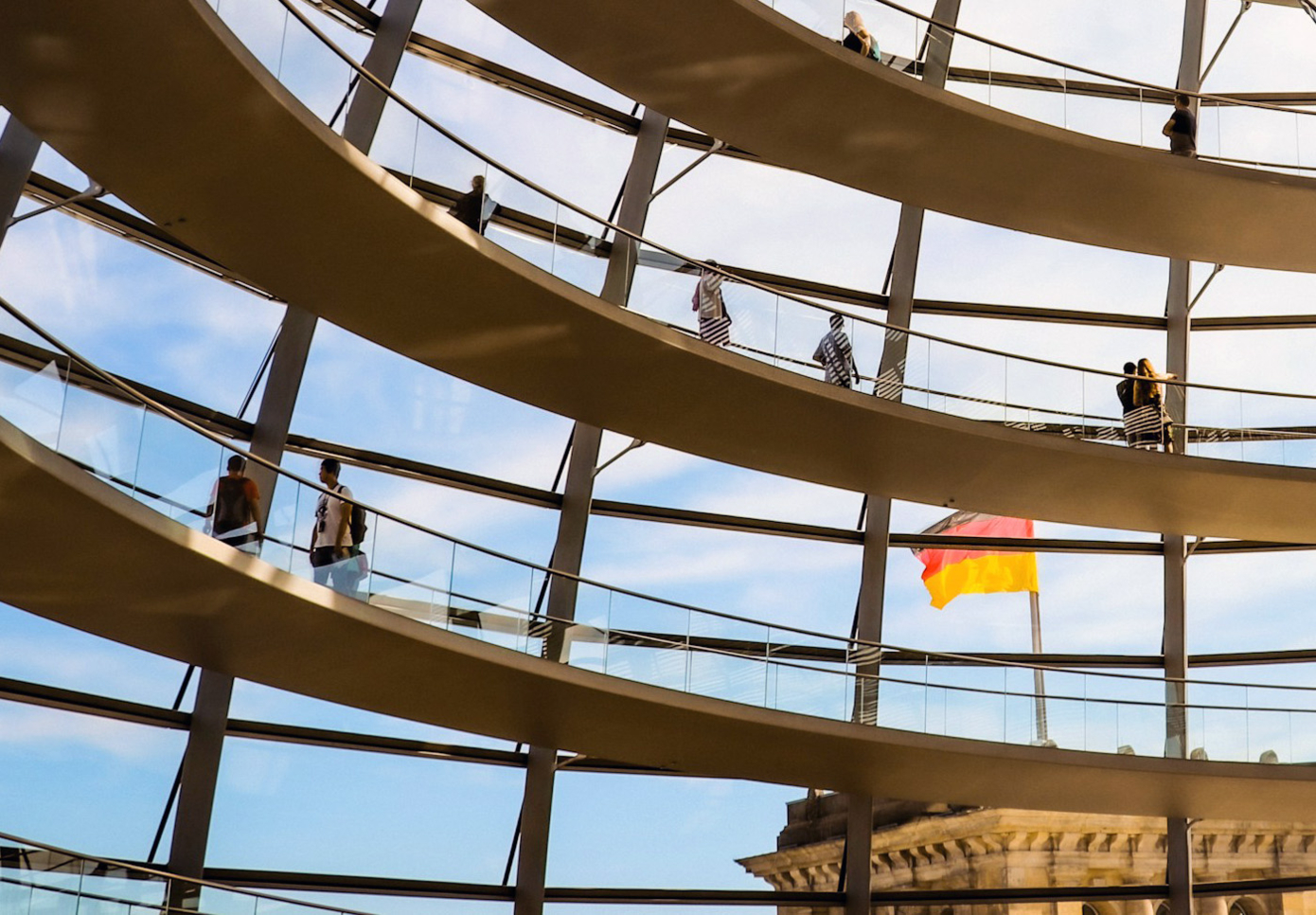 bundestag-sid-sanexa-unsplash