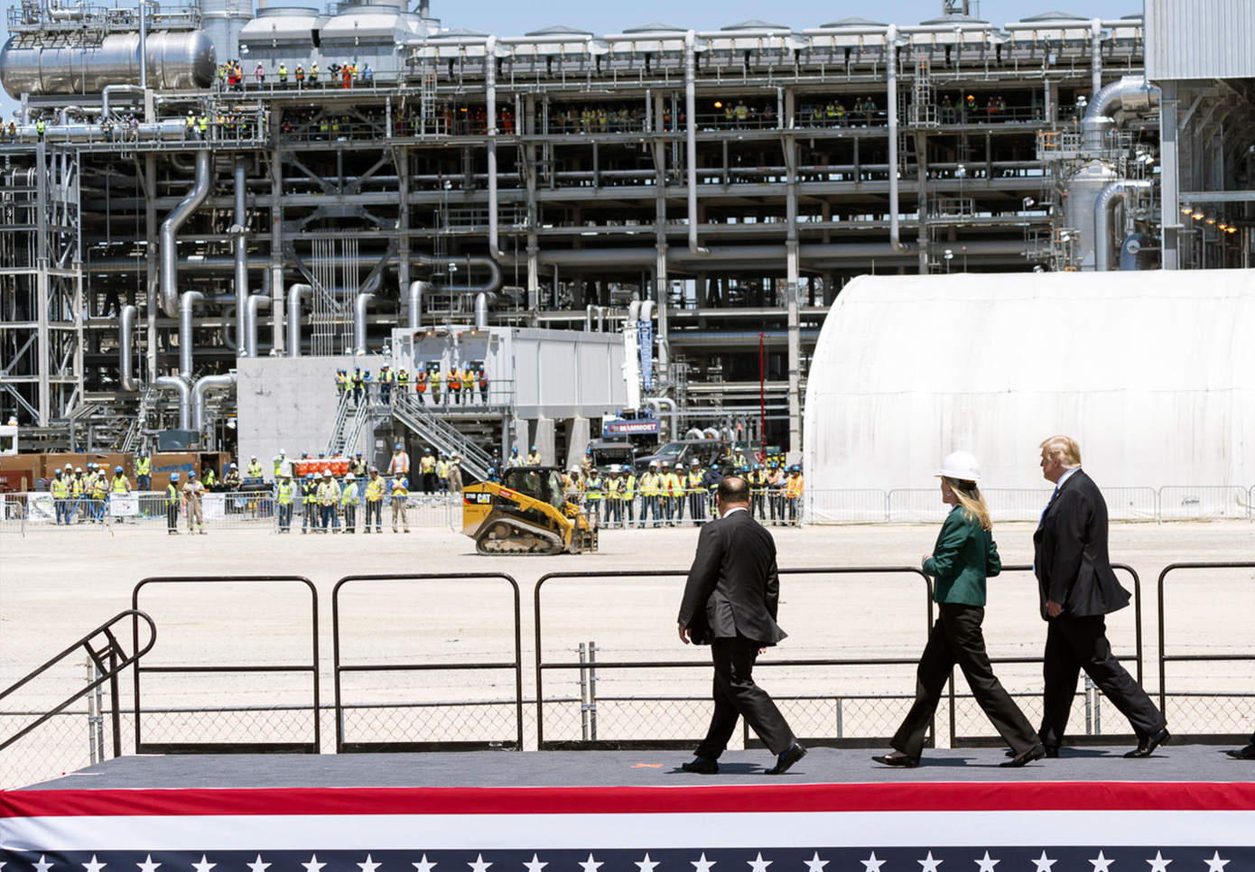 President Donald J. Trump participates in a walking tour of Cameron LNG Export Terminal Tuesday, May 14, 2019, in Hackberry, La. (Official White House Photo by Shealah Craighead)